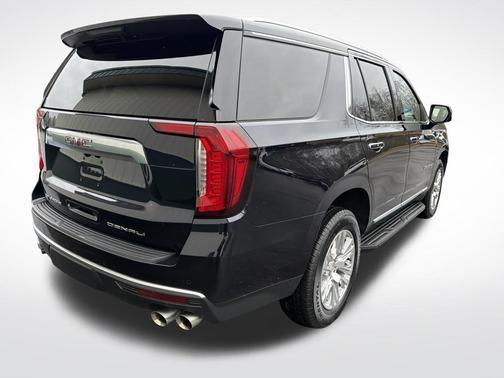 Midnight Blue Metallic 2022 GMC Yukon Denali