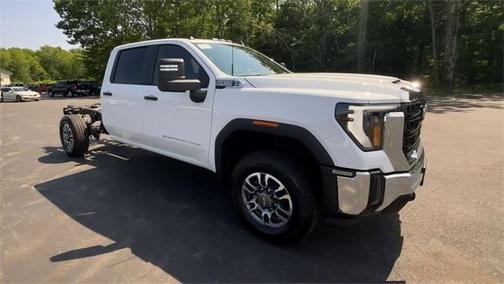 2025 GMC Sierra 3500 Pro