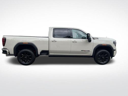 Dune 2026 GMC Sierra 2500 AT4