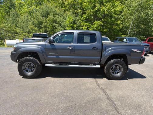 Magnetic Gray Metallic 2010 Toyota Tacoma Double Cab