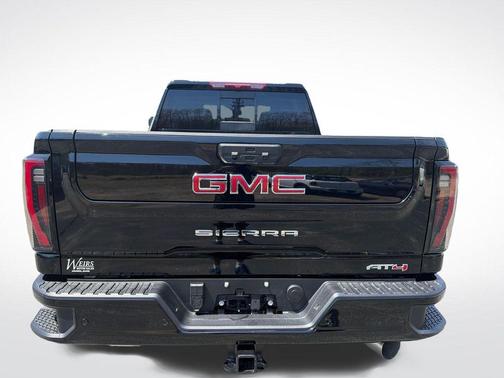 Onyx Black 2026 GMC Sierra 2500 AT4