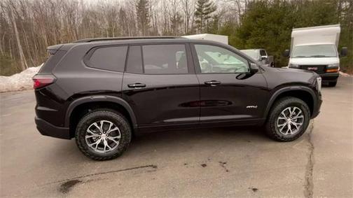2025 GMC Acadia AT4