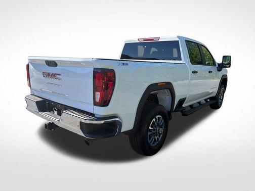 Summit White 2026 GMC Sierra 3500 Pro