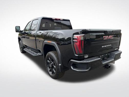 Onyx Black 2026 GMC Sierra 2500 AT4
