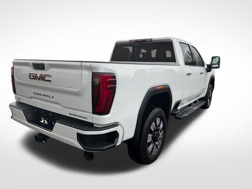Summit White 2026 GMC Sierra 2500 Denali