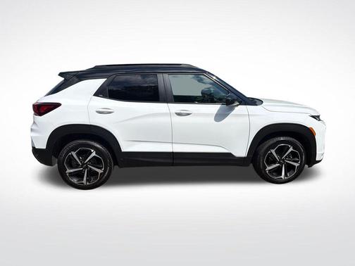 Summit White 2023 Chevrolet Trailblazer RS