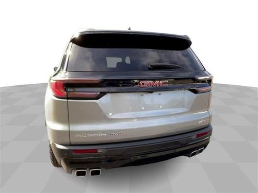2024 GMC Acadia AT4