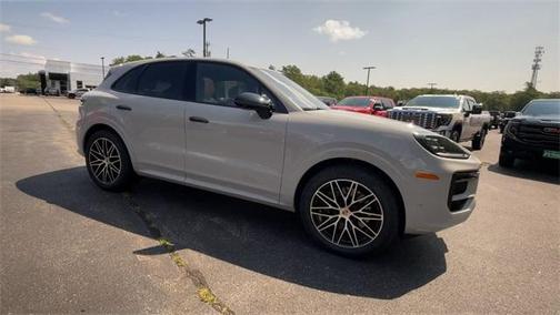 2024 Porsche Cayenne Base