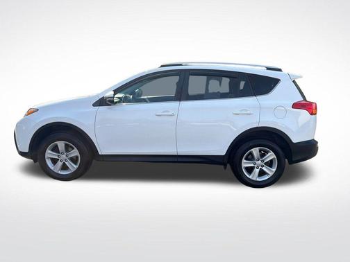 Super White 2014 Toyota RAV4 XLE