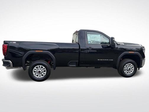 Onyx Black 2026 GMC Sierra 2500 Pro
