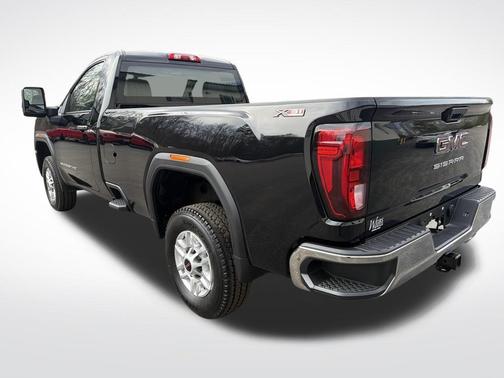 Onyx Black 2026 GMC Sierra 2500 Pro