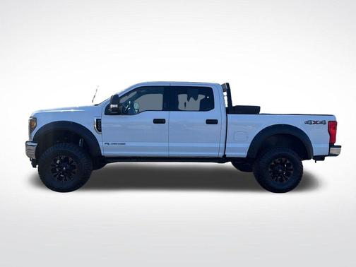 Oxford White 2018 Ford F-250 XLT