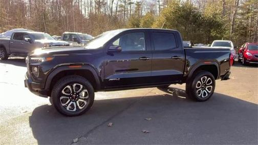 2025 GMC Canyon AT4
