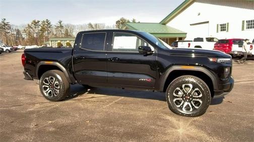 2025 GMC Canyon AT4