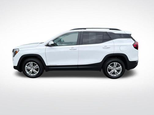 Summit White 2024 GMC Terrain SLE
