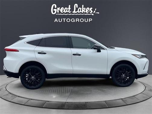 2024 Toyota Venza LE