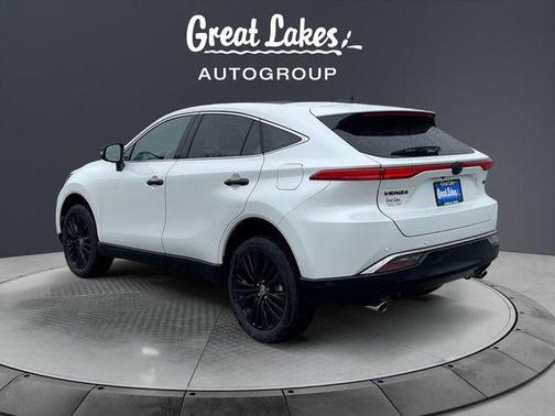 2024 Toyota Venza LE