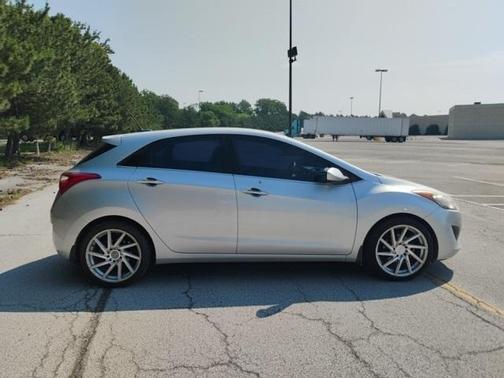 2016 Hyundai Elantra GT Base