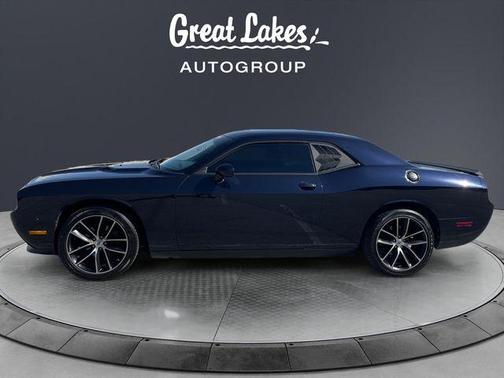 Blackberry Pearlcoat 2011 Dodge Challenger Base