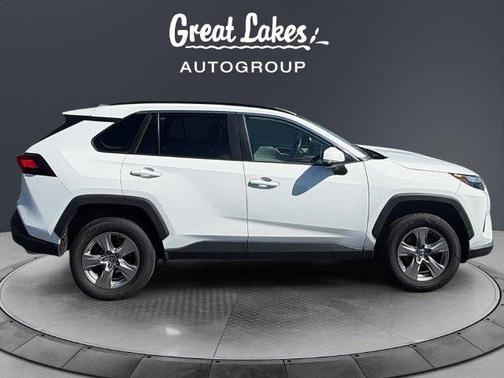 Ice 2023 Toyota RAV4 XLE