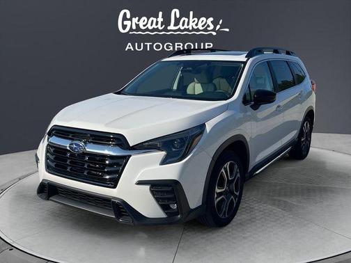 Crystal White Pearl 2025 Subaru Ascent Limited