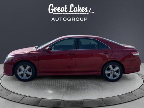 Barcelona Red Metallic 2011 Toyota Camry SE