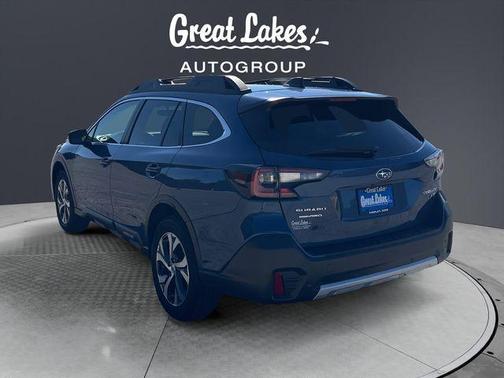 Abyss Blue Pearl 2022 Subaru Outback Limited XT