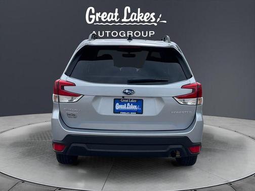 Ice Silver Metallic 2024 Subaru Forester Premium