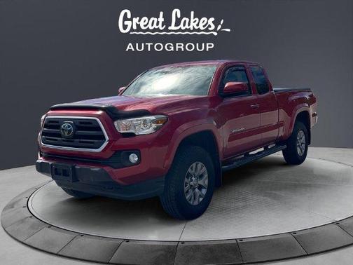 Barcelona Red Metallic 2019 Toyota Tacoma SR5