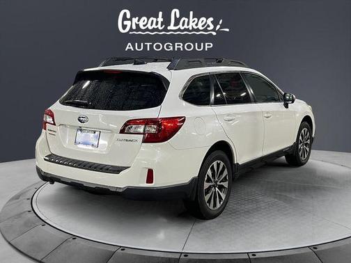 Crystal White Pearl 2016 Subaru Outback 2.5i Limited