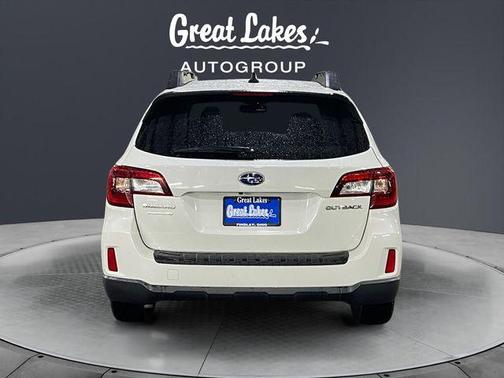 Crystal White Pearl 2016 Subaru Outback 2.5i Limited