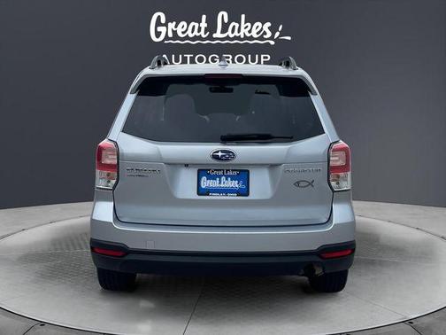 Ice Silver Metallic 2018 Subaru Forester 2.5i Premium