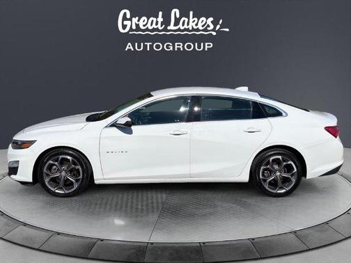 Summit White 2021 Chevrolet Malibu LT