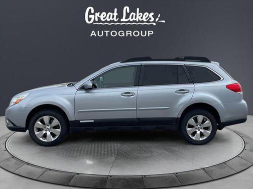 Ice Silver Metallic 2012 Subaru Outback 3.6R Limited