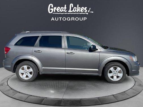 Storm Gray Pearlcoat 2013 Dodge Journey SE