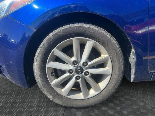 Deep Sea Blue 2017 Kia Forte S