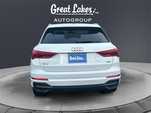 2024 Audi Q3 45 S line Premium