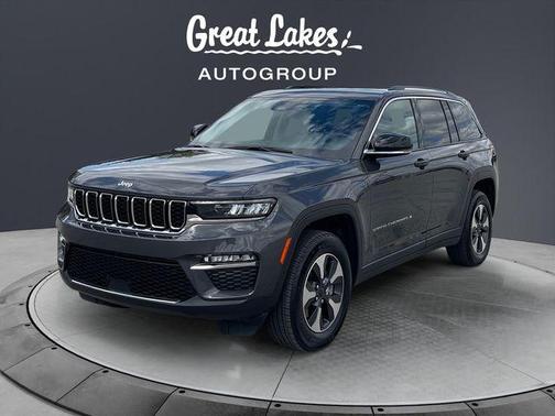Metallic 2023 Jeep Grand Cherokee 4xe Base