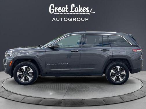 Metallic 2023 Jeep Grand Cherokee 4xe Base