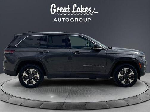Metallic 2023 Jeep Grand Cherokee 4xe Base