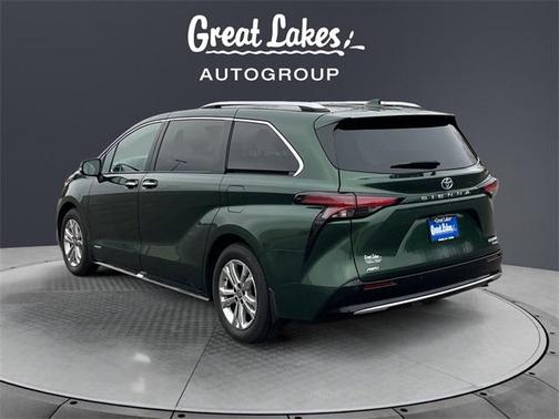 2021 Toyota Sienna 