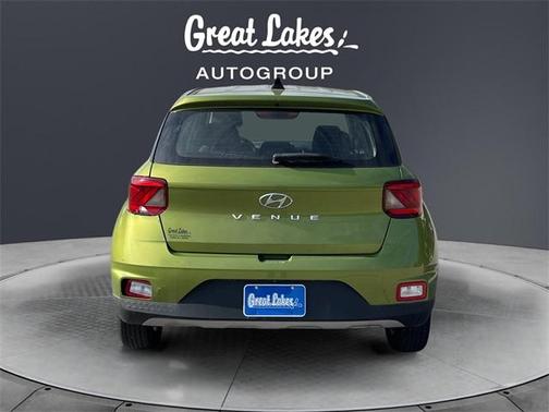 2022 Hyundai VENUE SE