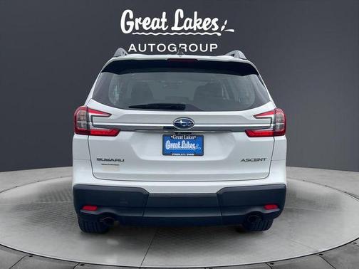 Crystal White Pearl 2023 Subaru Ascent Base 8-Passenger