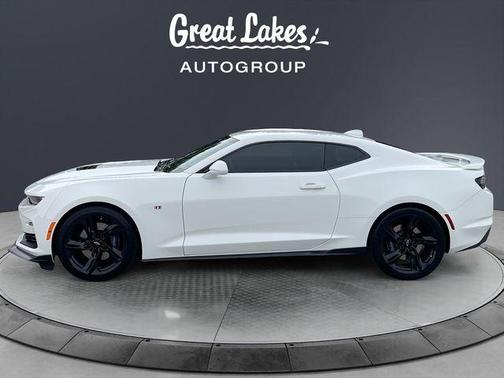 Summit White 2022 Chevrolet Camaro 2SS
