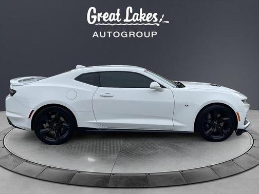 Summit White 2022 Chevrolet Camaro 2SS