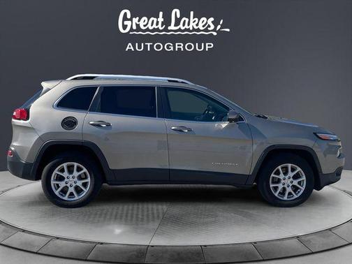 Light Brownstone Pearlcoat 2016 Jeep Cherokee Latitude