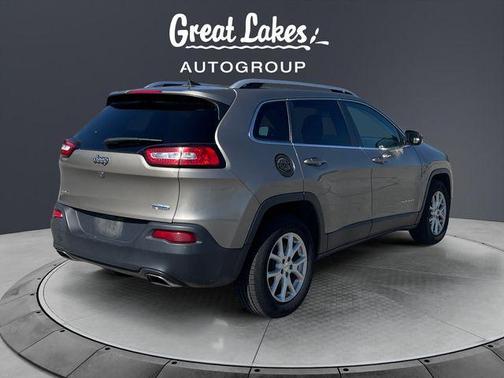 Light Brownstone Pearlcoat 2016 Jeep Cherokee Latitude