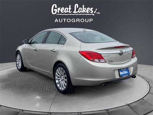 2013 Buick Regal Premium 1