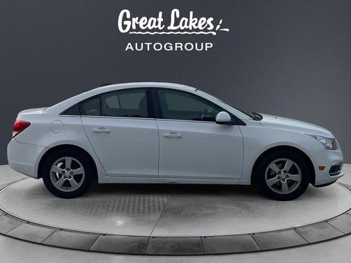 Summit White 2016 Chevrolet Cruze Limited 1LT