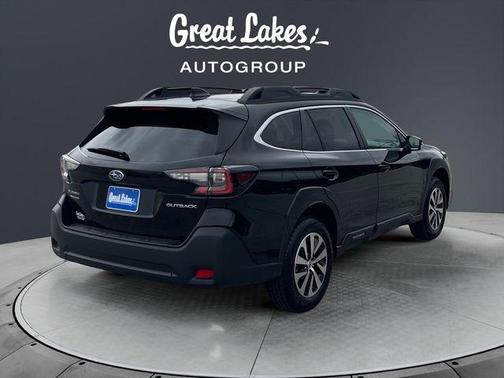 Crystal Black Silica 2025 Subaru Outback Premium